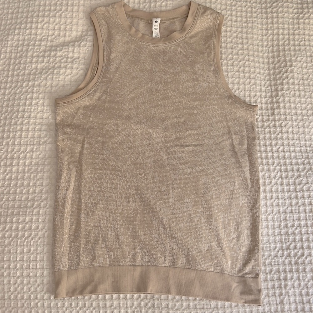 Lululemon tank